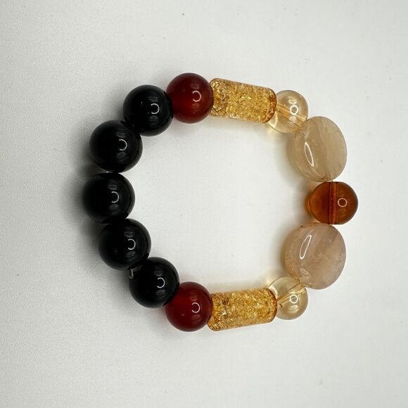 SALE! Beautiful stretchy stone and glass beaded bracelet! - Picture 6 of 8